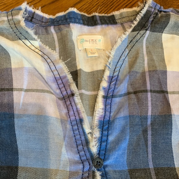 💗Plaid Top💗 - Picture 2 of 2